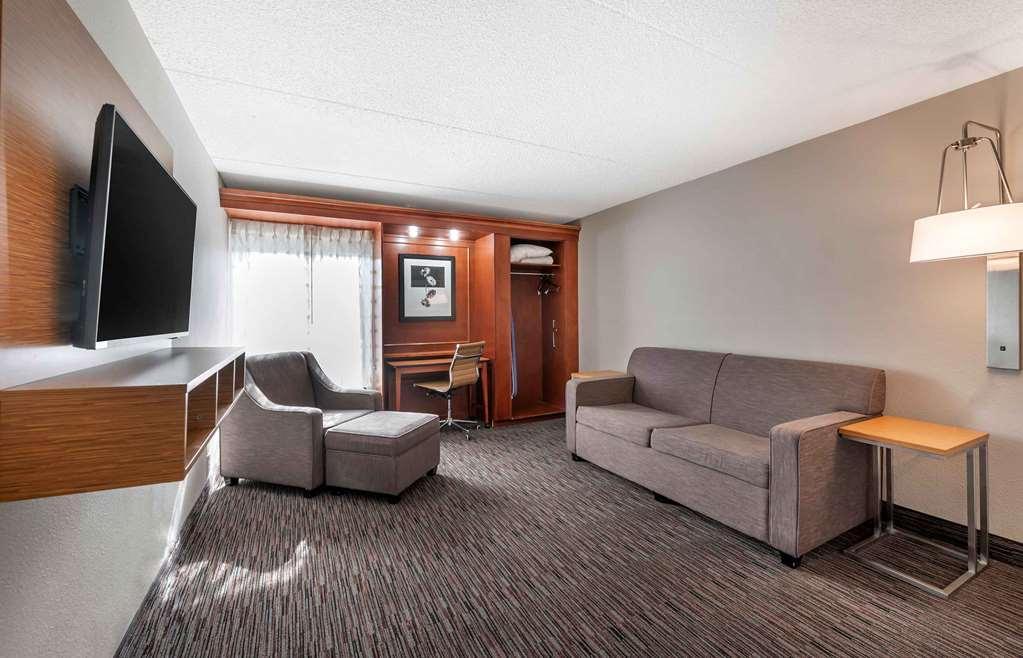 Mainstay Suites Springfield Il Room photo